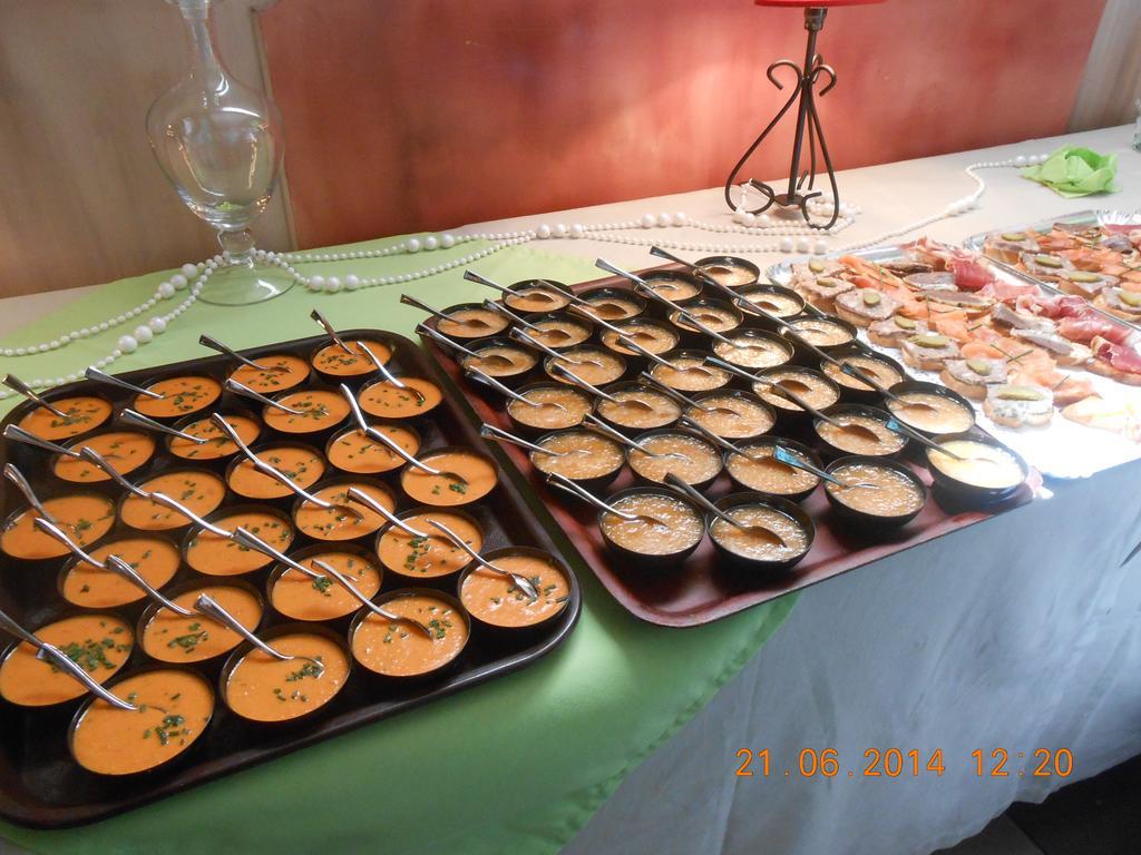 Hotel Restaurant Cortie Thuir Εξωτερικό φωτογραφία