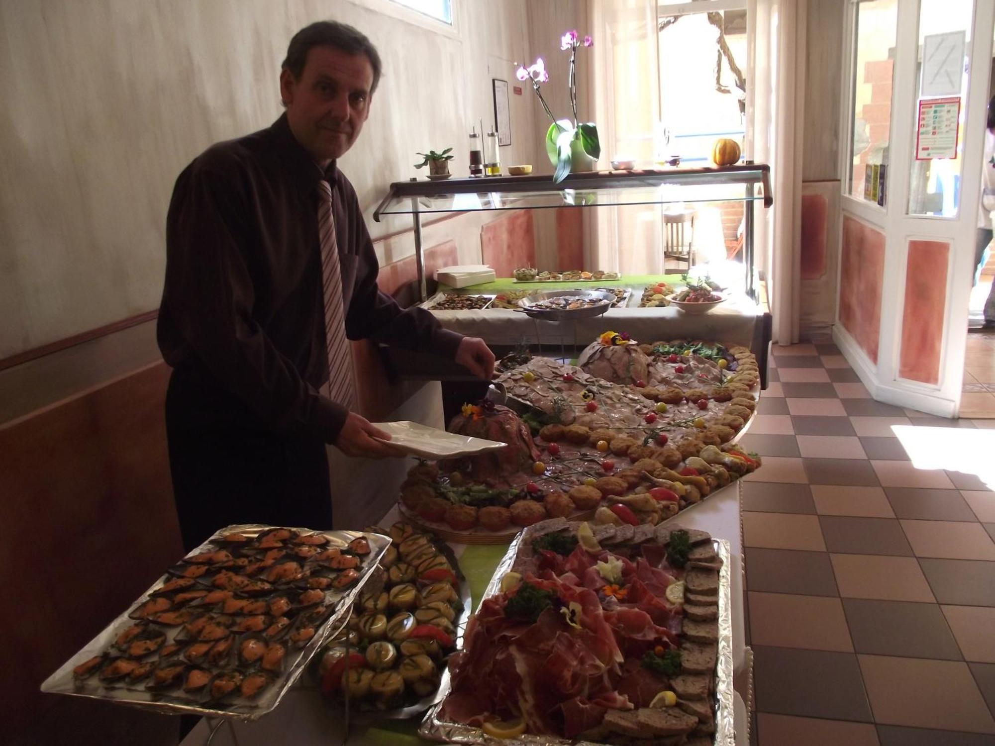 Hotel Restaurant Cortie Thuir Εξωτερικό φωτογραφία