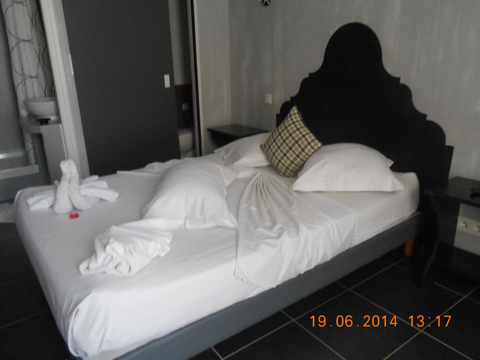 Hotel Restaurant Cortie Thuir Εξωτερικό φωτογραφία