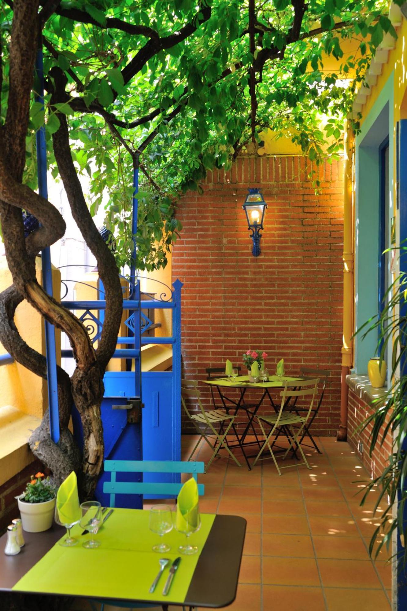 Hotel Restaurant Cortie Thuir Εξωτερικό φωτογραφία