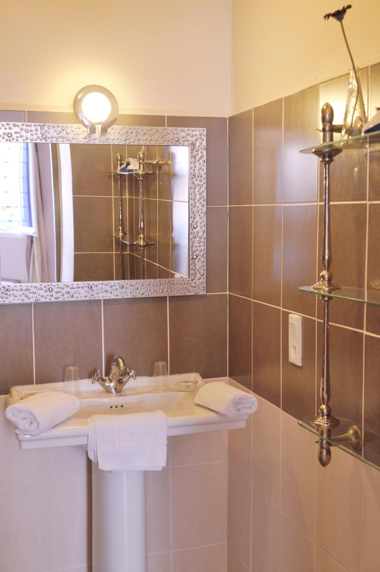 Hotel Restaurant Cortie Thuir Εξωτερικό φωτογραφία