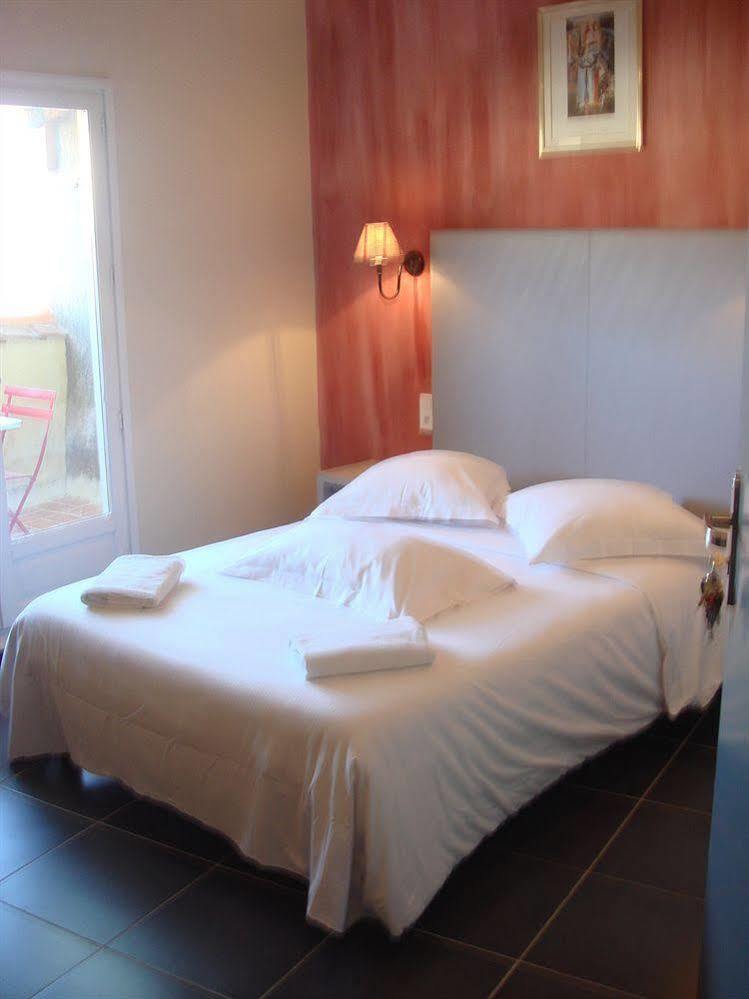 Hotel Restaurant Cortie Thuir Εξωτερικό φωτογραφία
